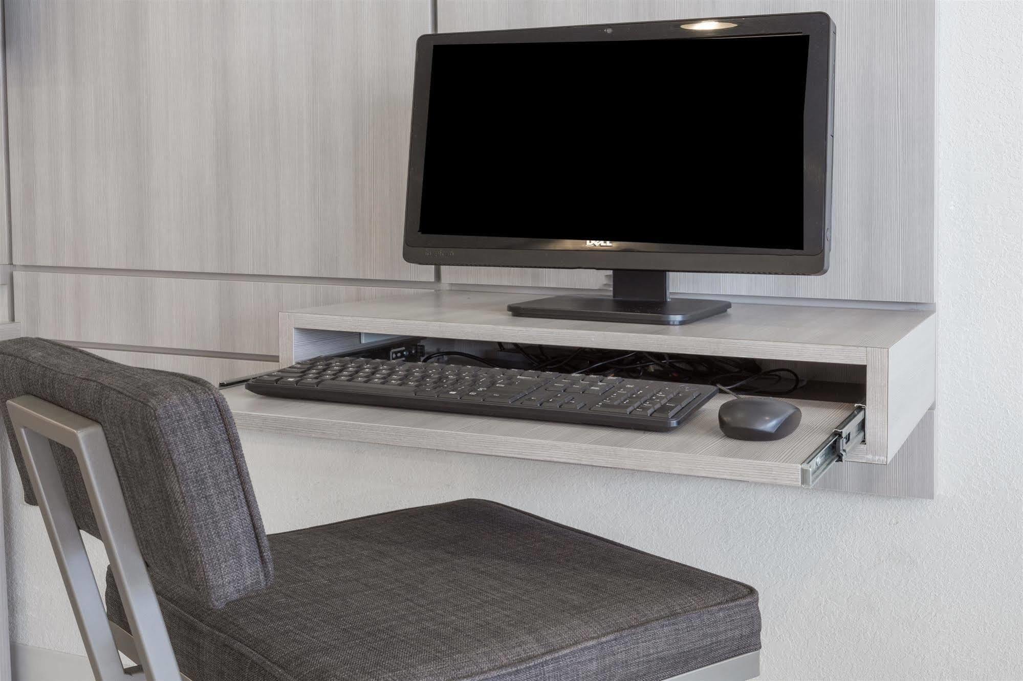 Ceres Microtel Inn & Suites Modesto מראה חיצוני תמונה